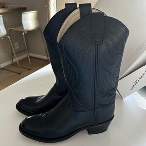 Jama Women’s Size 7 Black Leather Round Toe Heeled Cowboy Boots